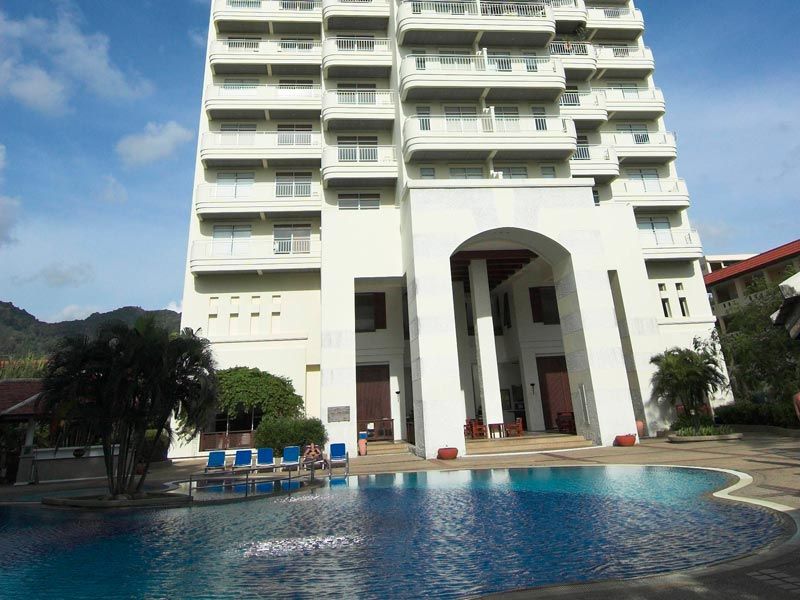 Waterfront Suites Phuket By Centara Karon Εξωτερικό φωτογραφία