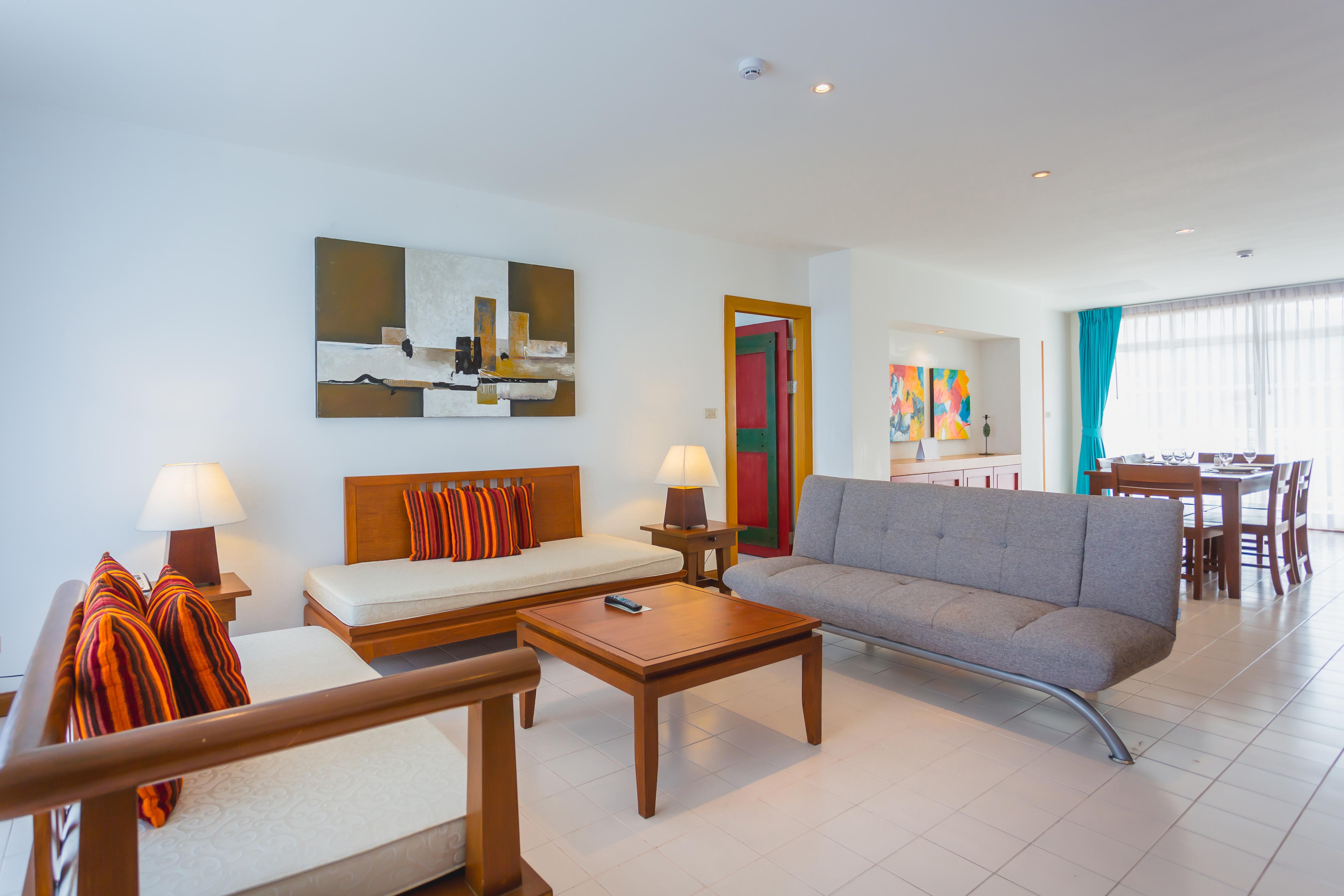 Waterfront Suites Phuket By Centara Karon Εξωτερικό φωτογραφία