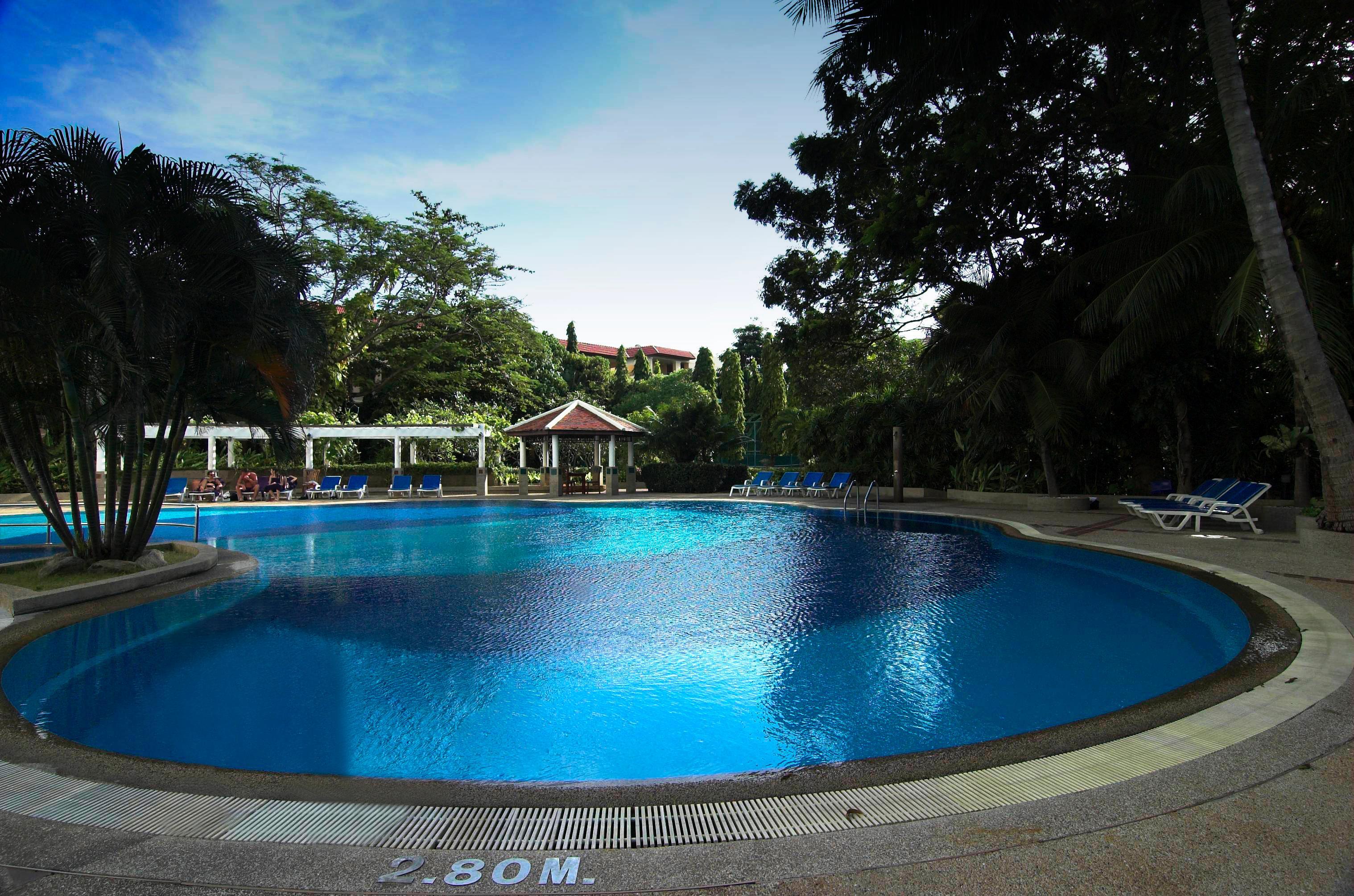 Waterfront Suites Phuket By Centara Karon Εξωτερικό φωτογραφία