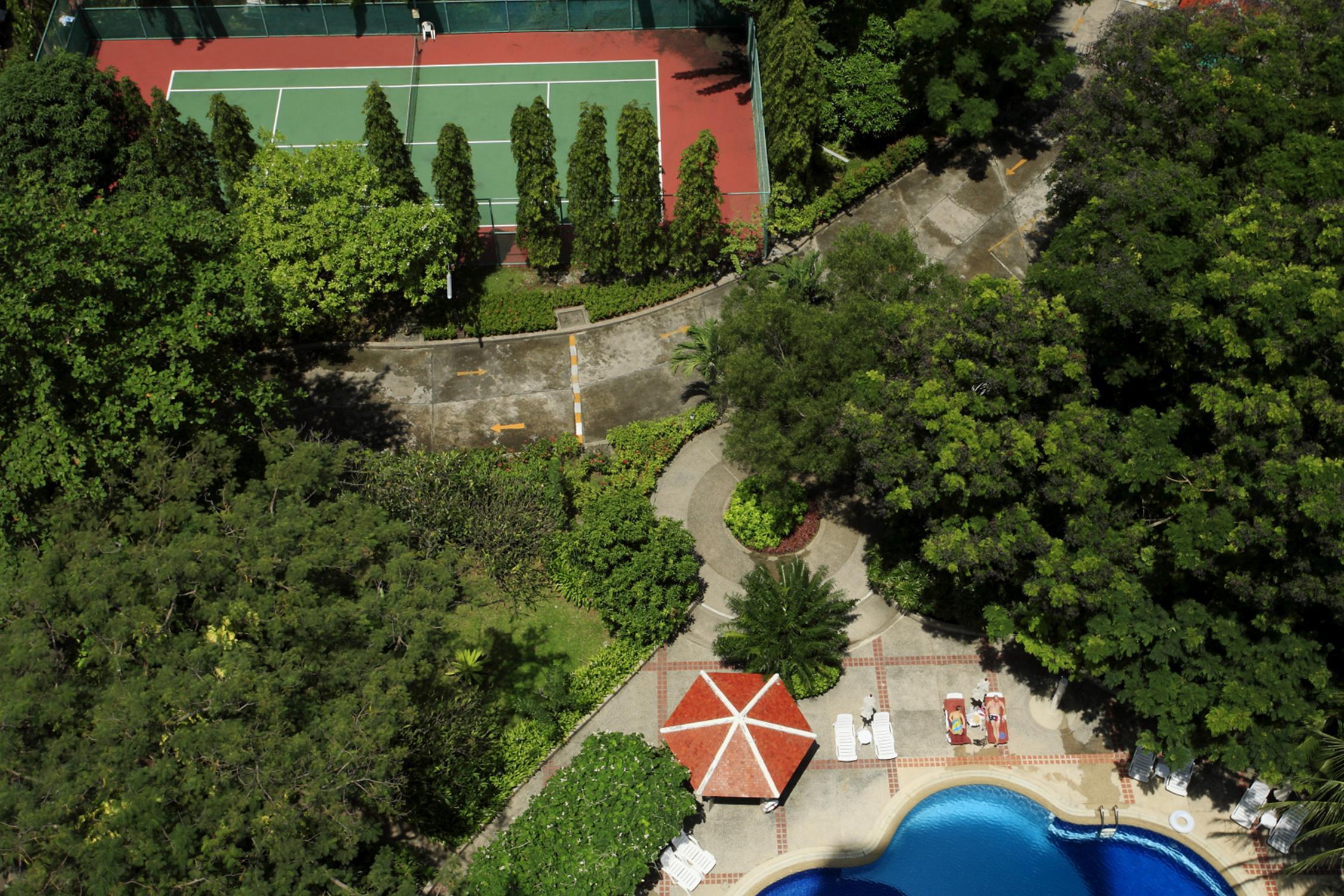 Waterfront Suites Phuket By Centara Karon Εξωτερικό φωτογραφία