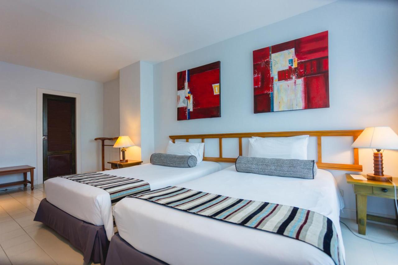 Waterfront Suites Phuket By Centara Karon Εξωτερικό φωτογραφία